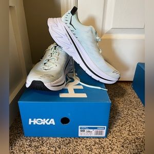 Hoka Bondi X Women 9B